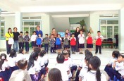 Chương trình “HẠT MUỐI YÊU THƯƠNG, EM VUI ĐẾN TRƯỜNG”